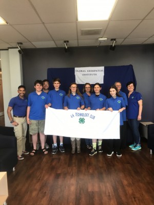 From left: Vibriyogn Epuri, Hunter Gravois, Mike Gravois, Andre Laurent, Jolie Gunter, Amy Gravois, Hannah Gravois, Susanna Shields, Joan McGee, and Fran Harvey.
