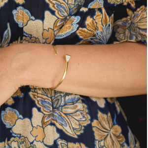 Everyday equestrian elegance - The gold plated Blacksmiths bangle
