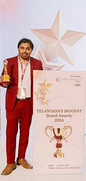 Dr. Satish Erra Received Award