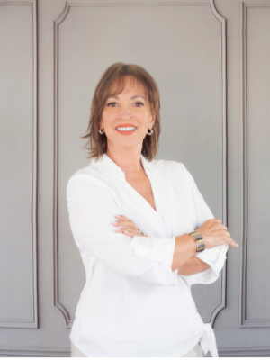 Anania Ramirez, Recognized by BestAgents.us as a 2025 Top Agent