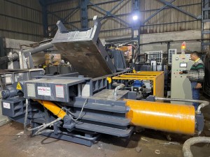 18x18 triple compression baling press