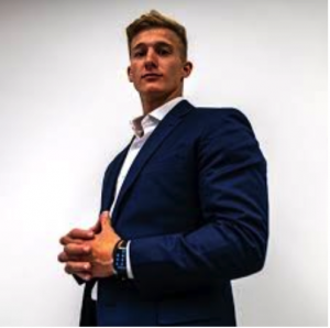 1 Percent King: Recognized by BestAgents.us as a 2025 Top Agent