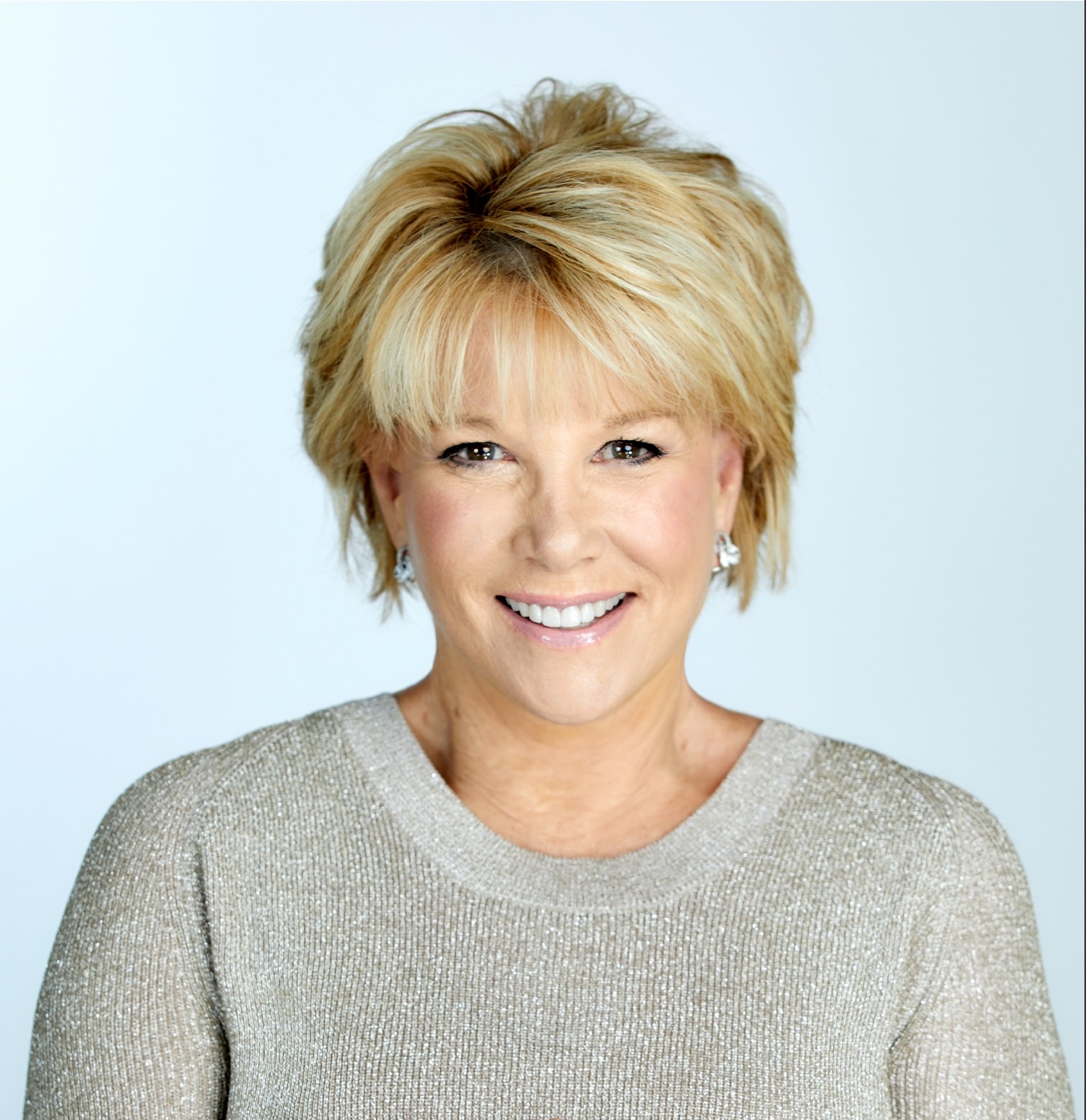 020524 Joan Lunden AAE Headshot 1 1 020524 Joan Lunden AAE Headshot 1 1