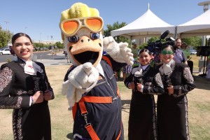 Green Our Planet s Student Run Farmers Market 18