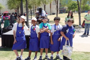 Green Our Planet s Student Run Farmers Market 3