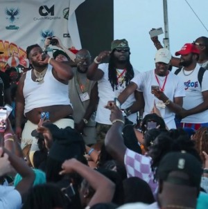 72090C7B 2C95 40D5 AD23 3B7D66BD9A47