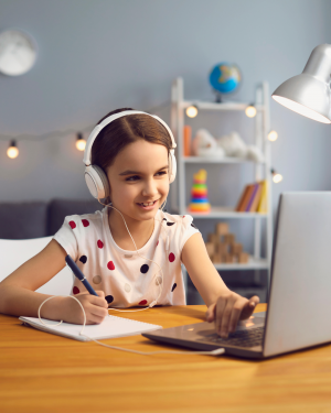 Boost Your Child’s Communication Skills with Oxbridge’s Online Spoken English Classes for Kids in Mumbai
