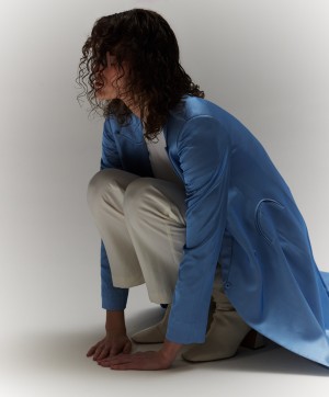 HEM by Parisa Hemmati Redefines the Modern Abaya Through Minimalist Luxury