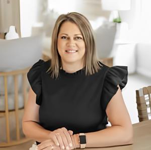 Connie Kitkoski: Recognized by BestAgents.us as a 2025 Top Agent