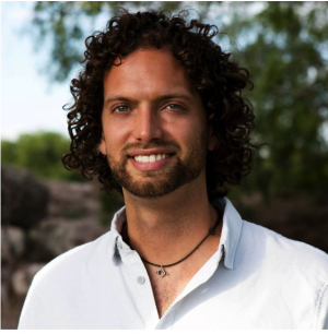 Janrai R. Gravely, DC, Brings Transformative Chiropractic Care to Austin