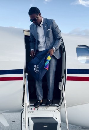 Billion Dollar Betrayal in Grand Lucayan signing ceremony 