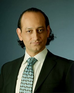 Babak Moeinolmolki, MD, FACS, a Plastic Surgeon with Moein Surgical Arts / Healthy Life Bariatrics