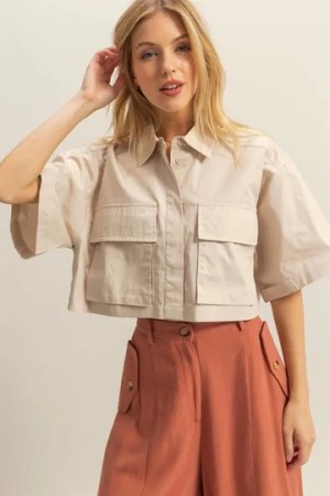 HYFVE Front Pockets Poplin Collared Neck Crop Shirt