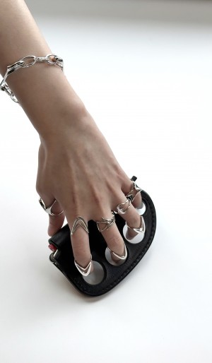 Wear your edge. Define your shape.