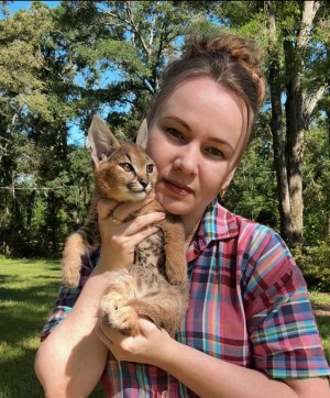 Ganna Kuzmina with Caracat F1 kitten.