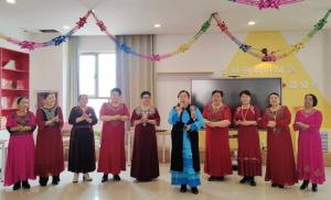Healthcare workers improve maternal and child health in rural Xinjiang.