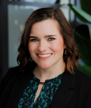 Tracy King, Recognized by BestAgents.us as a 2025 Top Agent