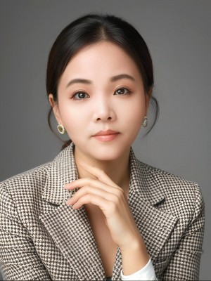 Actress Sonia Shines as One of Hong Kong's Emerging Actresses and Entertainment Industry Connectors