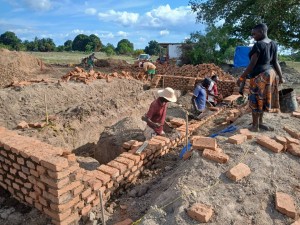 Building Eugene Medium School