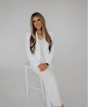 Brittney McNaney, Recognized by BestAgents.us as a 2025 Top Agent 