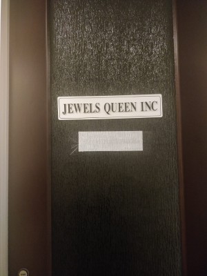 Jewels Queen: Opens Factory Priced Jewelry - Jewelry Store & Diamond Office in New York City, NY