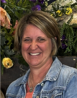 Lindy Roberts-Ivy, Recognized by BestAgents.us as a 2025 Top Agent