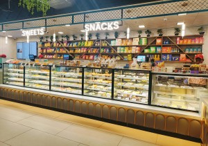 Bakery display counter