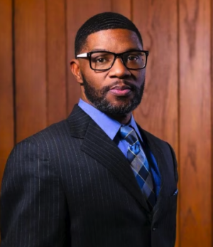 Denzale De Berry, Recognized by BestAgents.us as a 2025 Top Agent