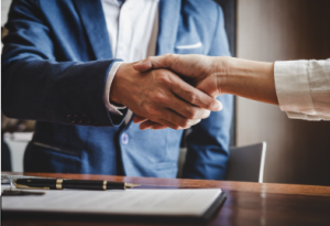 Blue Kearns, Recognized by BestAgents.us as a 2025 Top Agent 