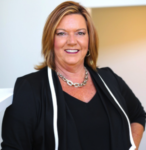  Julie Noel-Hastings, Recognized by BestAgents.us as a 2025 Top Agent 