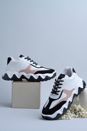 JM Looks Introduces Affordable Ethnic Footwear for Women Combining Comfort with Indian Elegance