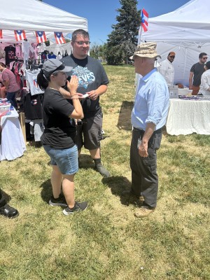 Alexander  Nieves and wife meeting the mayor at first Puerto Rican festival last year