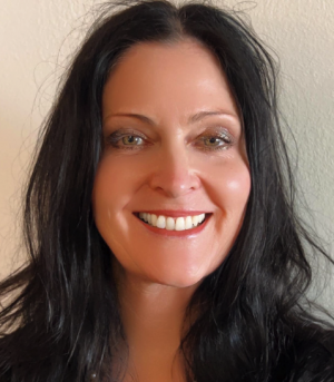   Bonnie Muniz-Irving, Recognized by BestAgents.us as a 2025 Top Agent 