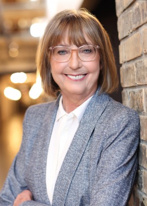 Post White 978 1 4766 8710 0