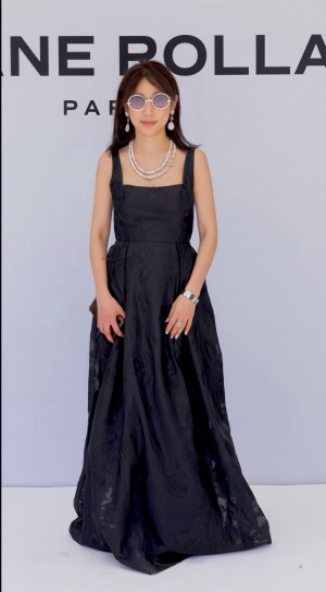 Madison Zhao Makes a Stunning Appearance at Stéphane Rolland’s Show in Paris