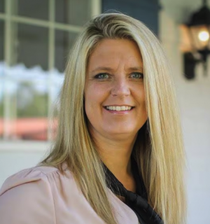 Sandra Paoli, Recognized by BestAgents.us as a 2025 Top Agent