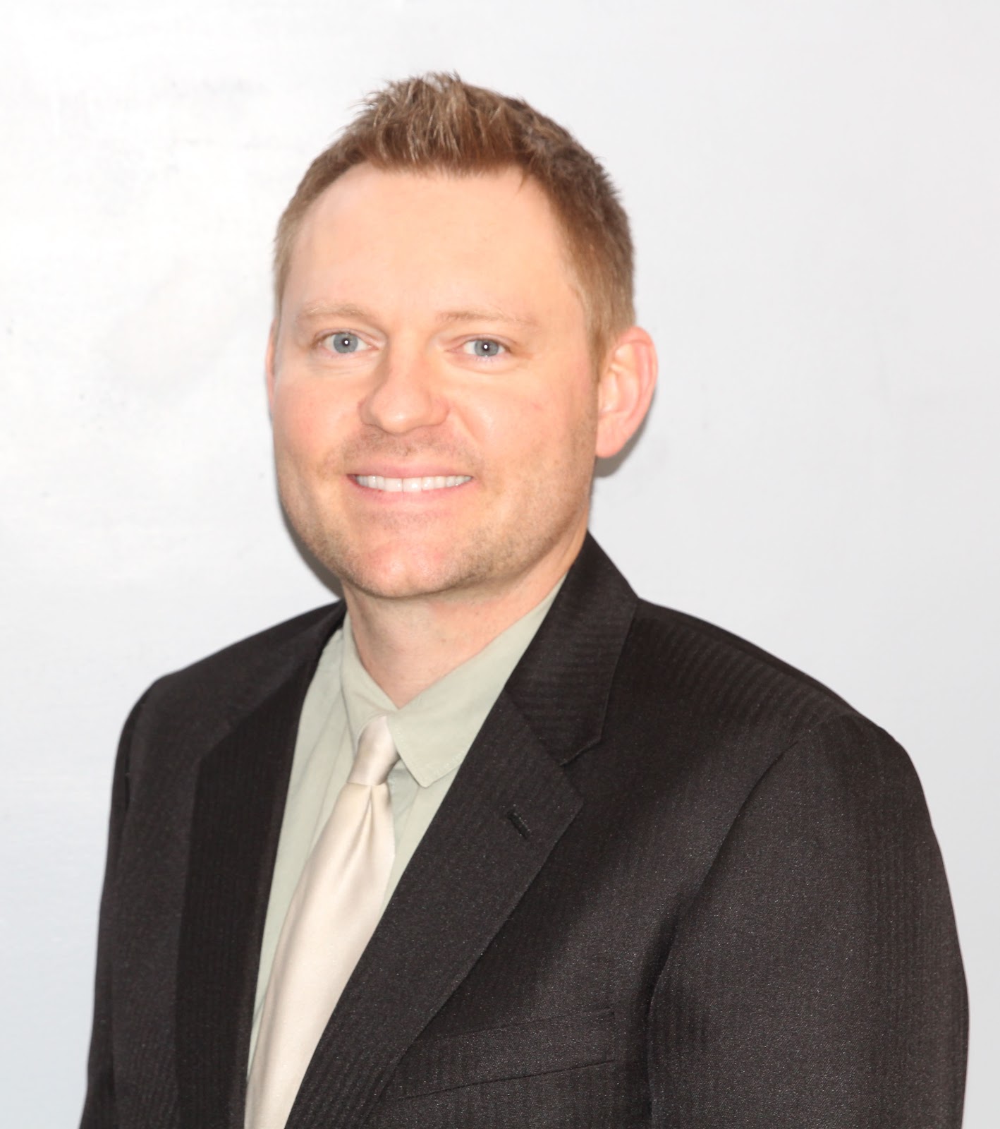 Christopher Ostendorf, DDS, a General & Cosmetic Dentist with Ostendorf