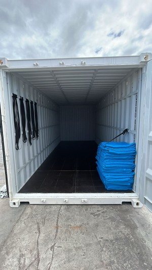 e44f485b 3c63 436a bd8e 3829b2d41d41