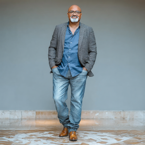 RealEdge Labs Chief AI Officer & Creator of Landverse AI & CRE Marketing Hub tools - Ross Jones