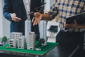 real estate brokerage agent deliver sample model house customer mortgage loan agreement making lease