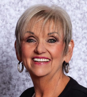 Caroline Camfield, Recognized by BestAgents.us as a 2025 Top Agent 