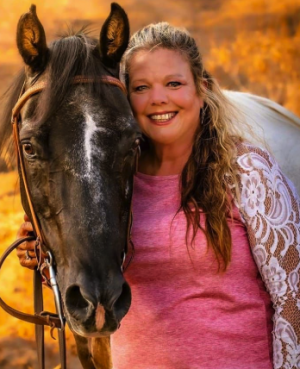 Michelle Meade 01226686, Recognized by BestAgents.us as a 2025 Top Agent 