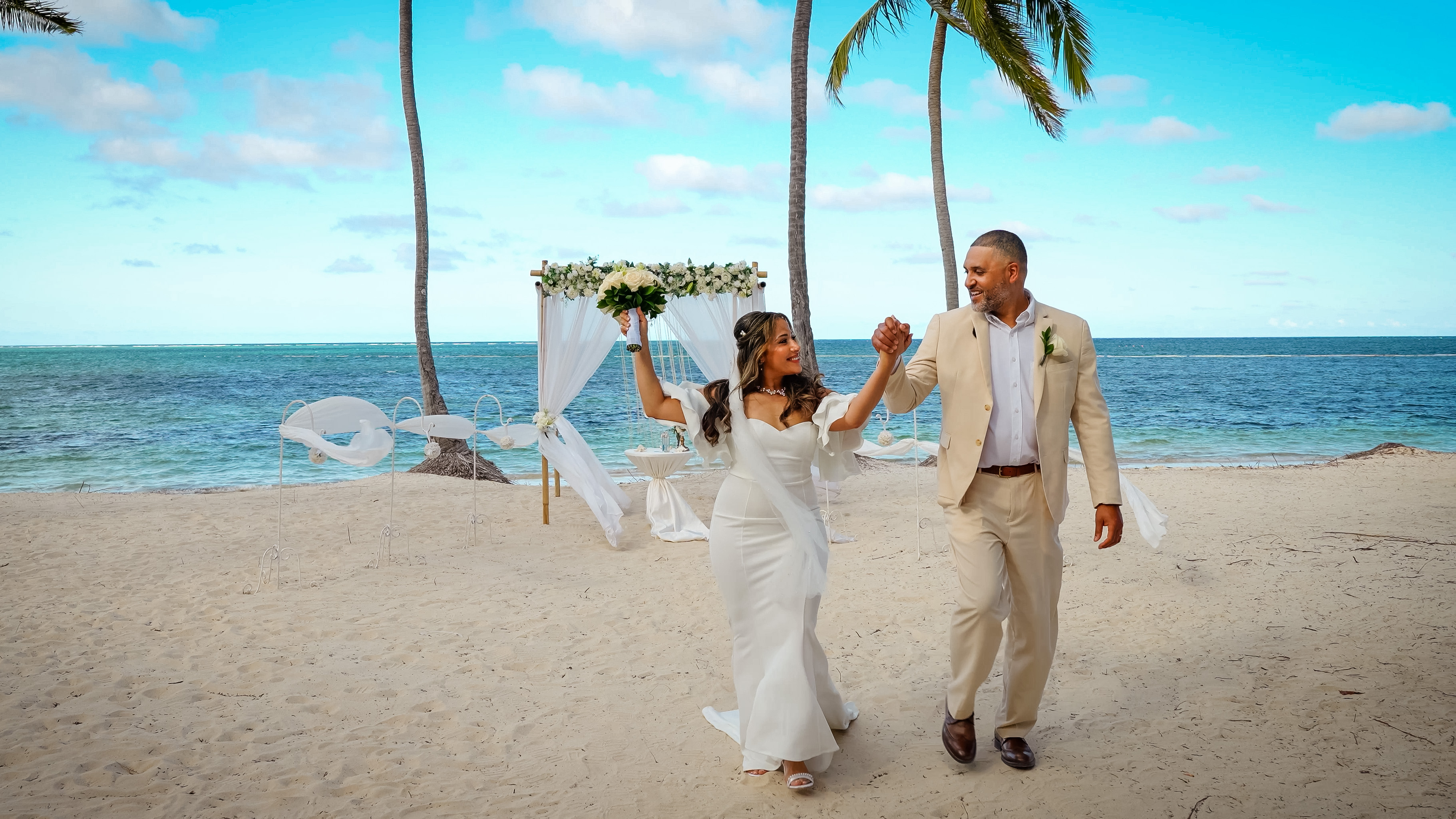 Couple during a destination wedding in Punta Cana
