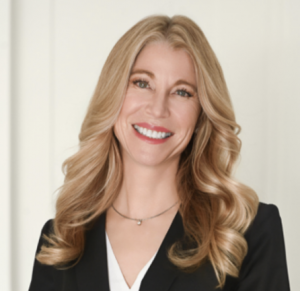 Danielle Antoinette Naeff, Recognized by BestAgents.us as a 2025 Top Agent 