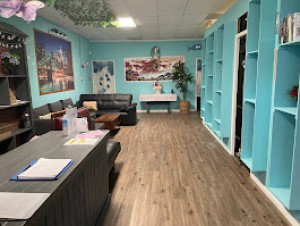 tulip therapy interior