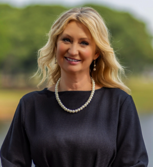 Renae Anderson, Recognized by BestAgents.us as a 2025 Top Agent 