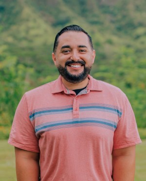 Licensed Therapist Francisco Castillo Decodes Generational Trauma through His Book “The Generational Algorithm”