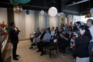 Jet Li Founder of ShutterLux and his team Celebrate Opening of 7th Store with MPs MPPs and Markham C