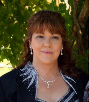 Amelia Dewitt, Recognized by BestAgents.us as a 2025 Top Agent 