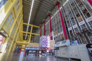 warehouse a 1536x1025